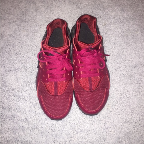 burgundy huarache shoes